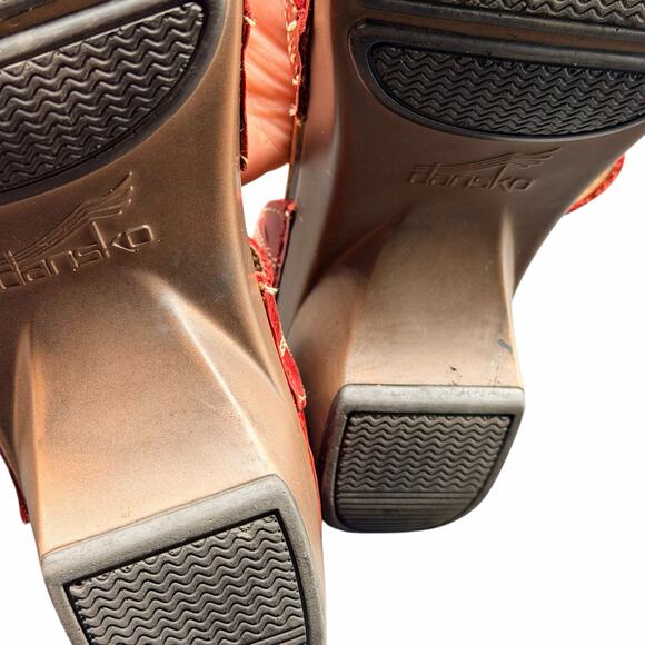 Dansko Red Leather Mary Jane Clog Heels Size 39 US 8.5–9 Floral Cutout Comfort - Picture 14 of 14